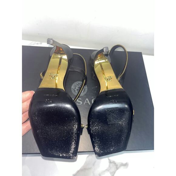 Versace Black Leather Zipper Detail Sandals - Size 35.5 - Picture 2 of 5